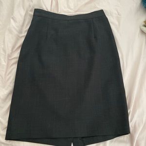 Basic black skirt great material